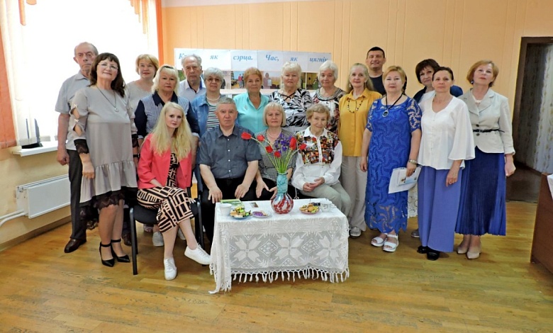 Три новые книги земляков презентовали в Лунинце