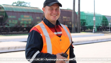 Районные власти поздравили лунинчан с Днем железнодорожника