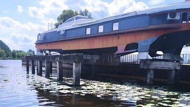 В Пинске спасли девушку из воды у местного кафе