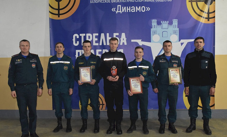 Спасатели из Лунинецкого района заняли 3 место в областных соревнованиях по стрельбе 