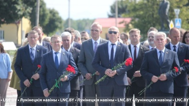 Участники выездной коллегии Министерства ЖКХ﻿ почтили память воинов, погибших в годы Великой Отечественной войны