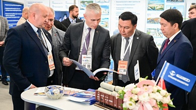 Есть контакт! В Минске представили продукцию из Микашевичей