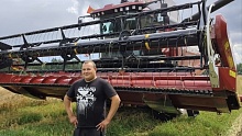 С новым комбайном результат на высоте у Владислава Грушко из ОАО «Вульковский рассвет» 