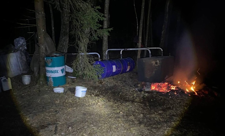 Очередной самогонный мини-заводик обнаружен сотрудниками милиции