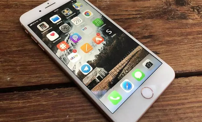 Женщина при попытке скачать на телефон игру наткнулась на мошенников