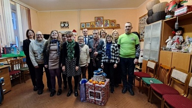 Душевное тепло и праздничное настроение дарят в Лунинецком районе   