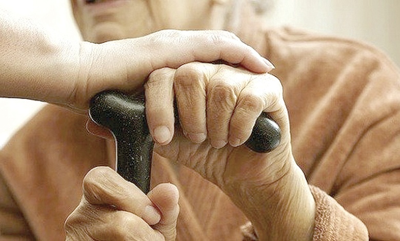 Когда дети обязаны содержать своих родителей, рассказал специалист 