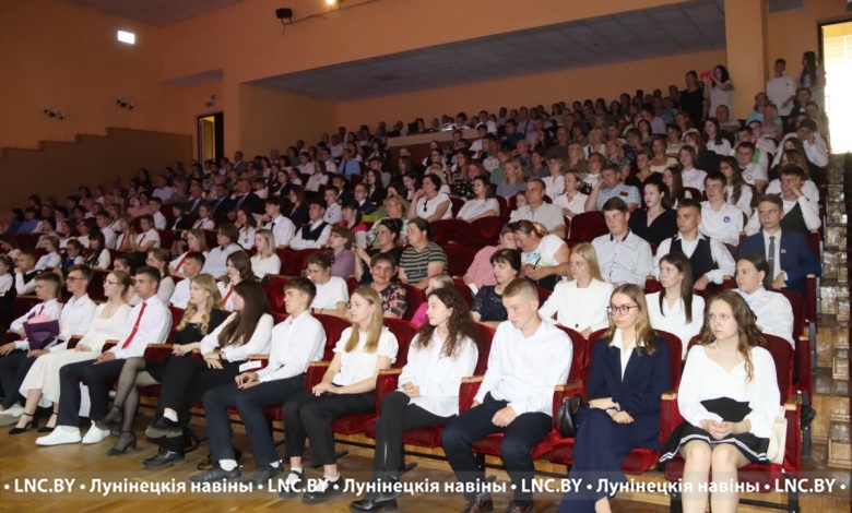 "Парад звезд-2024" прошел в Лунинце (большой фоторепортаж)