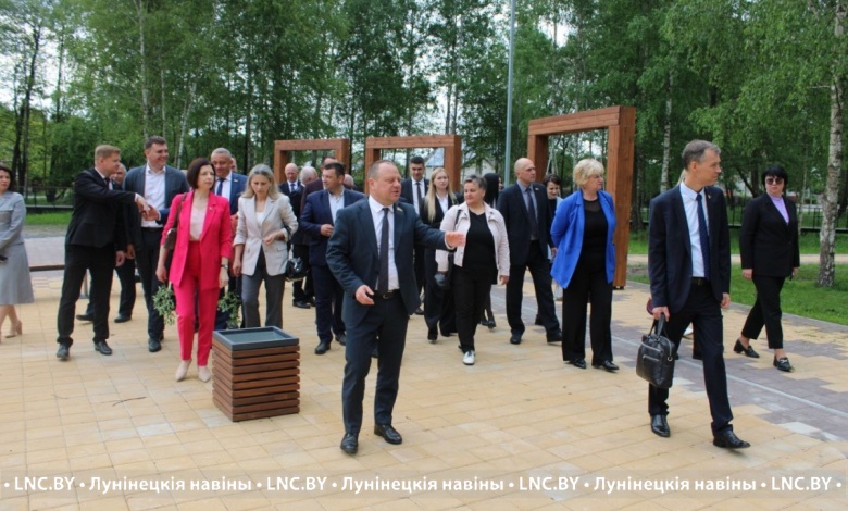 Выездная сессия проходит в Микашевичах