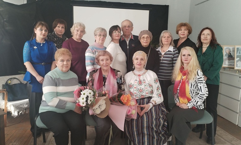 Вела за собой в мире истории, знаний и театра! В краеведческом музее прошла встреча с Натальей Казанковой