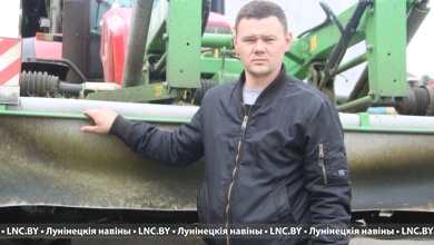 Старательно трудится молодежь на жатве в Лунинецком районе. Равнение на Андрея Бирило