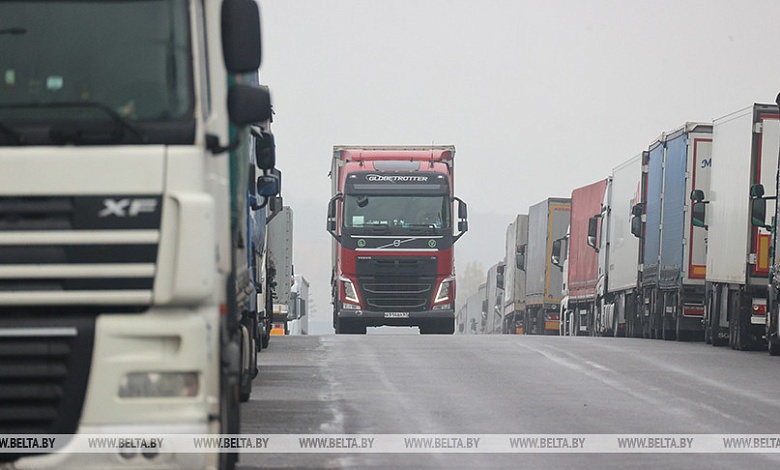 Очередь на въезд в Евросоюз сохраняется только для грузовых автомобилей