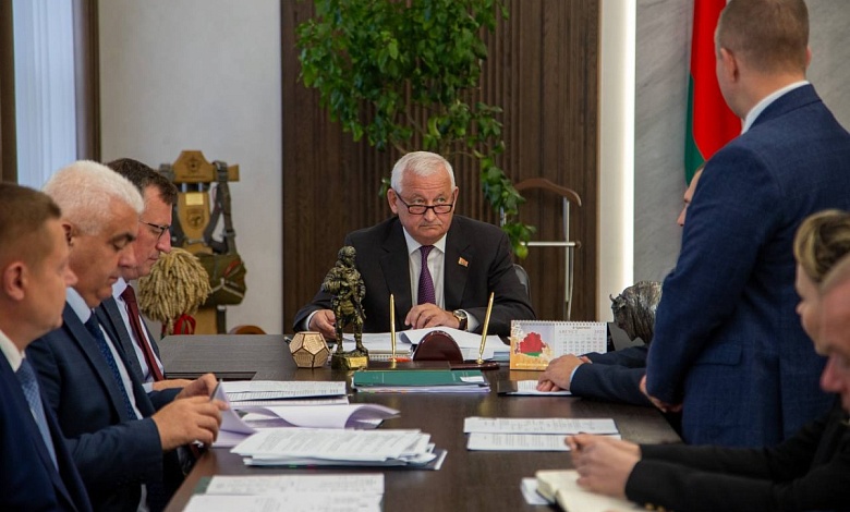 Новые назначения! Кадровый день у руководителя Брестской области