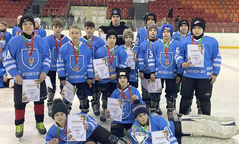 Лунинецкие хоккеисты – призеры областных соревнований «Золотая шайба»