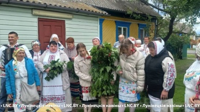 Традыцыйны летні абрад “Ваджэнне Кусты на другі дзень Тройцы”