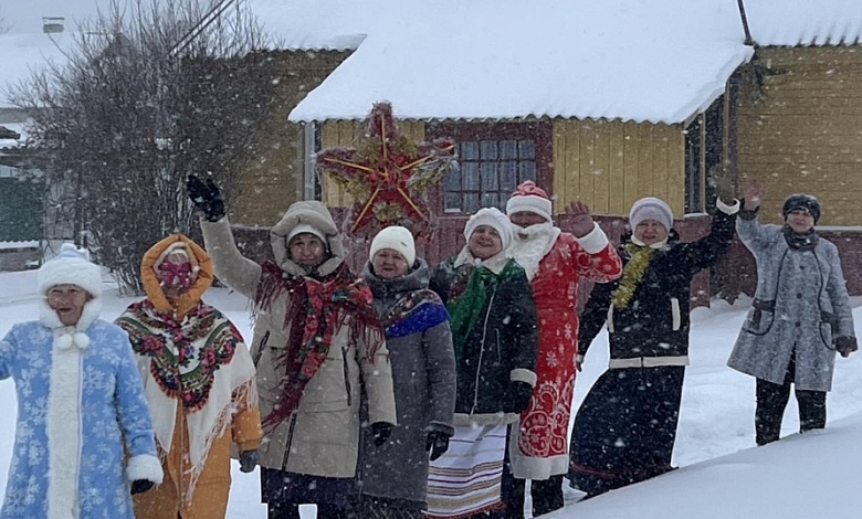 Традиционные «Колядки» организовали в Лунинце