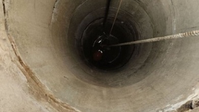 Мужчина упал в колодец. Спасатели пришли на помощь