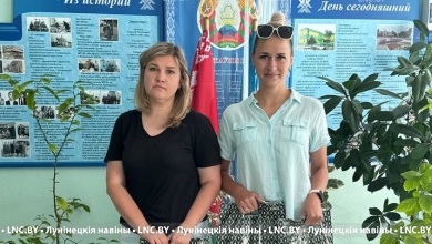 Работники ЖКХ в Лунинце помогают готовить детей к школе