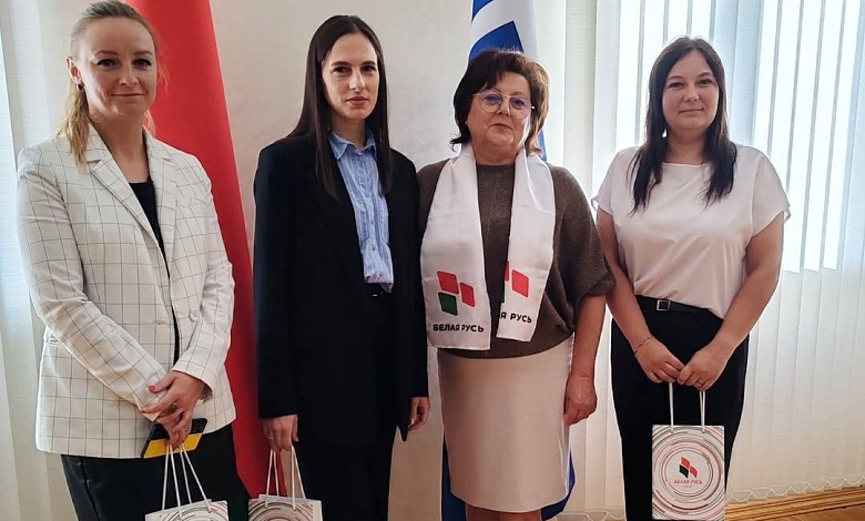 Пополнились ряды Лунинецкой районной организации РОО "Белая Русь"