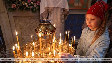 Православные празднуют Благовещение Пресвятой Богородицы