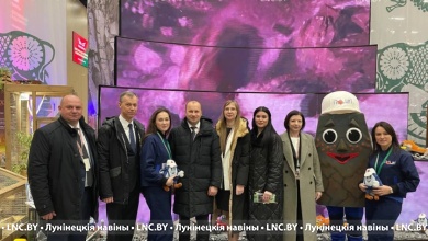 Делегаты ВНС от Лунинецкого района посетили выставку "Моя Беларусь"