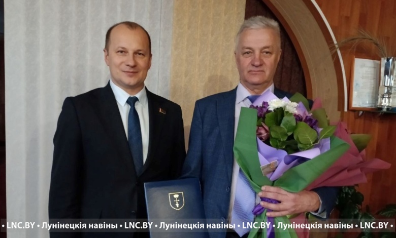 "Спасибо за труд!": в "Городокском" тепло проводили на пенсию руководителя (Лунинецкий район)