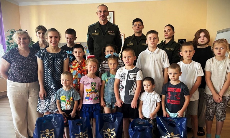 Военные присоединились замечательной акции «Соберем детей в школу»