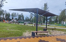 В Микашевичах продолжается благоустройство лесопарка