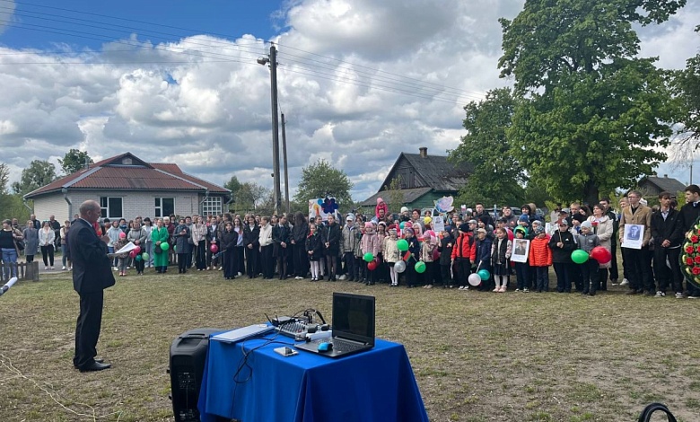 Торжественное шествие, митинг и концерт. В Больших Чучевичах отмечают 80-летие Великой Победы