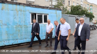 Виктор Рафалович посетил учреждения образования Лунинца