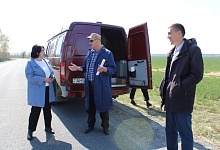 Условия труда во время массовых полевых работ проверяют в Лунинецком районе