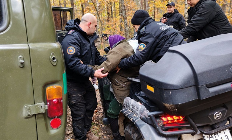 Пенсионерку из Столинского района в лесу через четверо суток нашли спасатели и пограничники