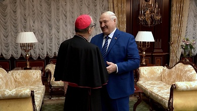 Лукашенко – спецпосланнику Папы Римского: Искренне рад встретиться с вами!
