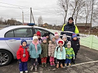 Начались каникулы! Сотрудники ГАИ обращают внимание на безопасность в Лунинецком районе!