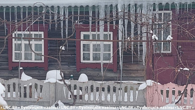 Обратите внимание: опасность падения снега и сосулек с крыш