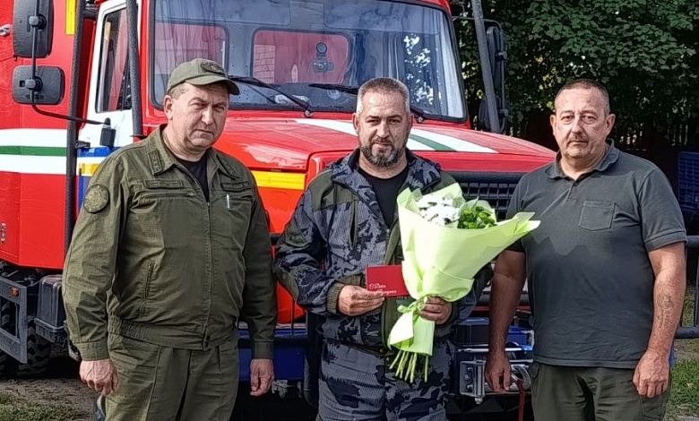Работника с юбилеем поздравили в Лунинецком лесхозе