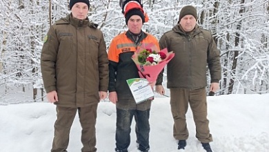 В Лунинецком лесхозе прочно закрепилась традиция поздравлять юбиляров