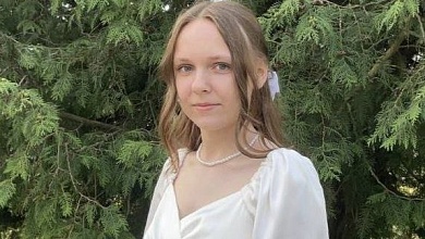 Еще три девушки из Лунинецкого района стали обладательницами 100-балльных результатов по ЦЭ