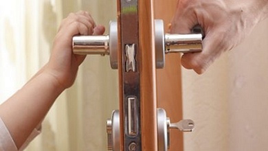 Маленькие дети заперлись в доме. На помощь пришли спасатели