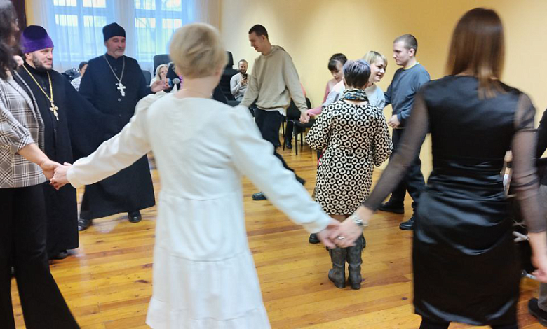 Праздник в инклюзивной арт-студии "В фокусе палитры" Лунинца