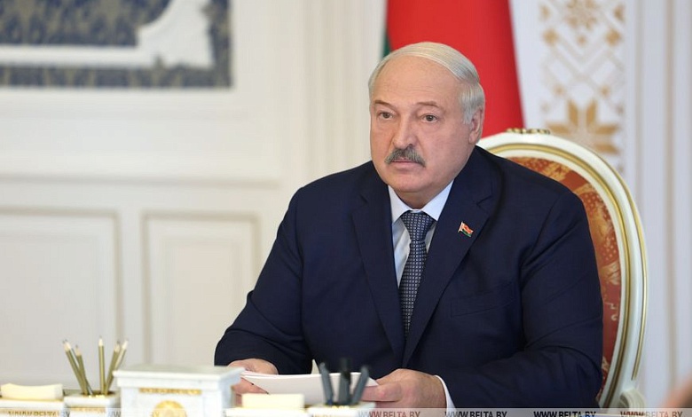 Лукашенко: От кормушки начинаем их отучать! Конечно, гвалт и шум! 