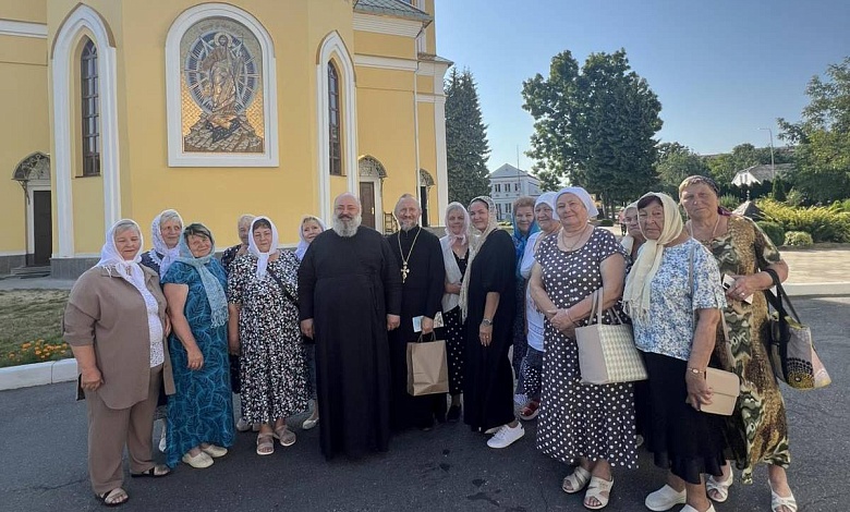 Паломничество по храмам Пинской епархии совершили лунинчане