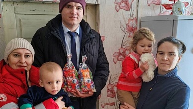 В преддверии Старого Нового года мальчики и девочки Лунинетчины принимали поздравления