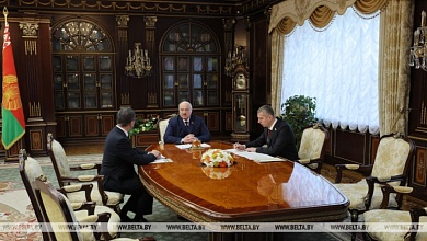 Лукашенко посоветовал не беситься в Польше и Литве по поводу трудовых мигрантов в Беларуси