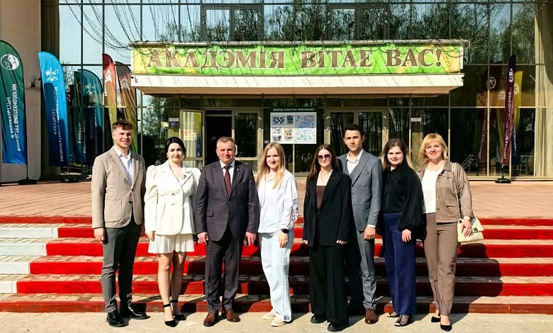 Представитель Лунинецкого района участвует в республиканском молодежном форуме