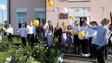 В Микашевичах стартовали выпускные. Первый - в детской школе искусств