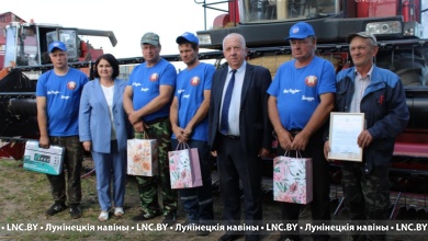 Хлеборобов продолжают чествовать в Лунинецком районе