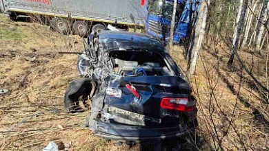 Пьяный водитель грузовика снёс легковушку в Брестской области