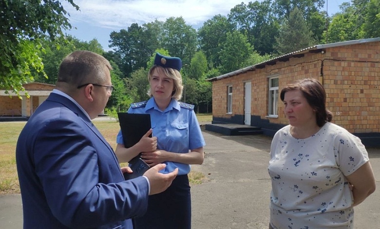 Прокуроры Брестчины потребовали устранить нарушения при организации летнего досуга детей и обеспечении его безопасности