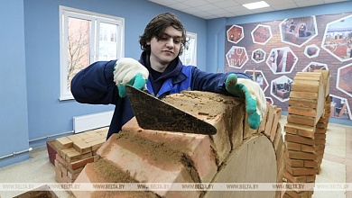 Колледжи Беларуси начинают прием документов на уровень среднего специального образования